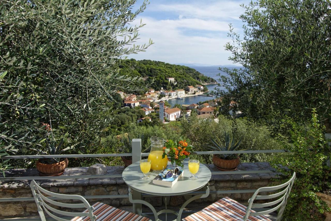 Likoudis Villas Suites ,On The Kioni,Ionian Islands Ithaca, Екстер'єр фото